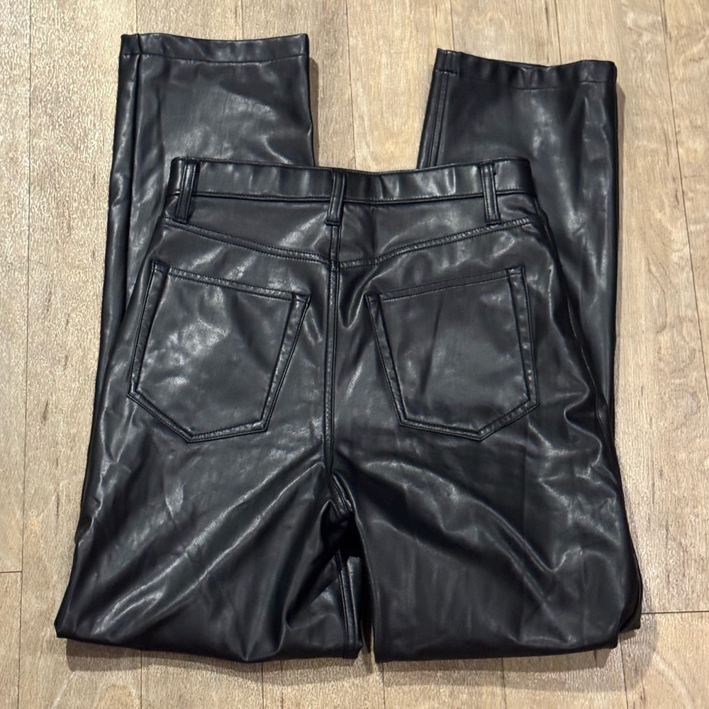 Abercrombie & Fitch Curve Love The 90s Straight Black Vegan Leather Pants Size 4 - Picture 5 of 5